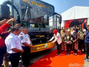 Khofifah Ingin Trans Jatim Koridor III Layani Rute Mojokerto-Gresik