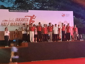 Heru Budi Lepas Peserta Jakarta Half Marathon Pagi Ini