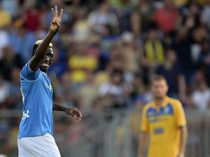 Frosinone Vs Napoli: Osimhen 2 Gol, Partenopei Menang 3-1