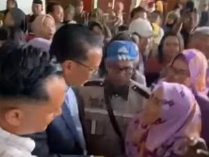 Nurdin Abdullah Pulang ke Makassar, Warga Ramai-ramai Salaman