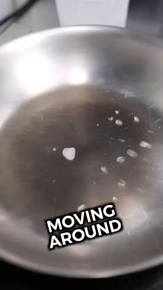 Trik masak daging agar tak lengket di wajan menurut Chef