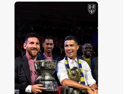 Meme Messi Angkat Trofi Lagi,  Ronaldo dan Fans Menangis