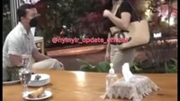 Nicholas Saputra juga dekat dengan lawan main di segala judul. Salah satunya bersama Ariel Tatum. Ini momennya saat makan malam bersama. Foto: Instagram