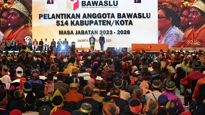 Pelantikan anggota Bawaslu se-Indonesia