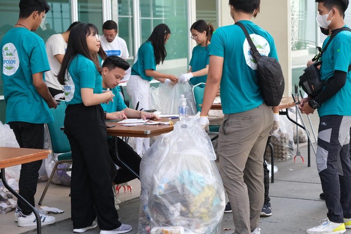 SpoGomi  diadakan di Indonesia ini berlangsung meriah di kampus Universitas Katolik Parahyangan (Unpar), Sabtu (19/8/2023).
