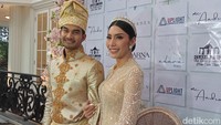Tengku Tezi berhasil mengucapkan ijab kabul dengan tarikan satu napas. Foto: Ahsan/detikhot