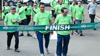 Dewan Pengawas Multiguna AFPI Dino Martin, Kepala Eksekutif Pengawas Lembaga Pembiayaan, Perusahaan Modal Ventura, Lembaga Keuangan Mikro, dan Lembaga Jasa Keuangan Lainnya merangkap Anggota Dewan Komisioner Otoritas Jasa Keuangan (OJK) Agusman, dan Sekjen AFPI Sunu Widyatmoko hadir dalam kegiatan yang berlangsung di Senayan, Jakarta. 
