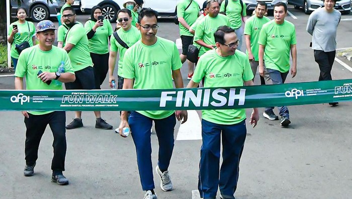 AFPI Gelar Fintech Sport Days Memeriahkan HUT RI Ke-78, Asosiasi Fintech Pendanaan Bersama Indonesia (AFPI) gelar Fintech Sport Days sebagai upaya memajukan industri fintech P2P lending melalui silaturahmi bersama regulator, asosiasi, penyelenggara fintech lending dan penyelenggara dari ekosistem pendukung.