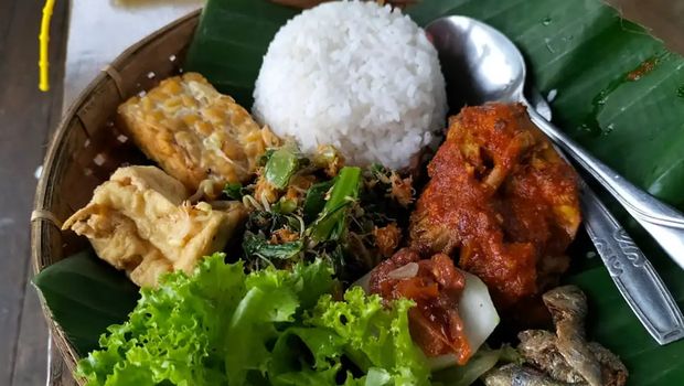 Ayam Panggang Urap