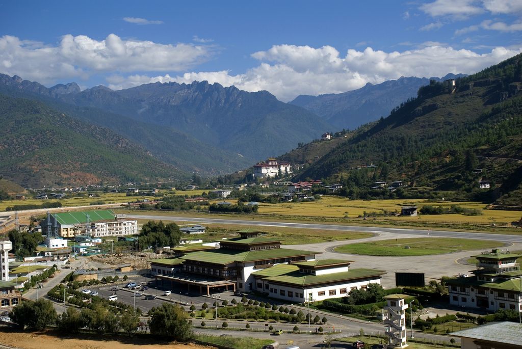 Bandara Paro di Bhutan