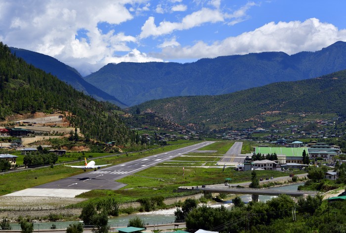 Bandara Paro di Bhutan