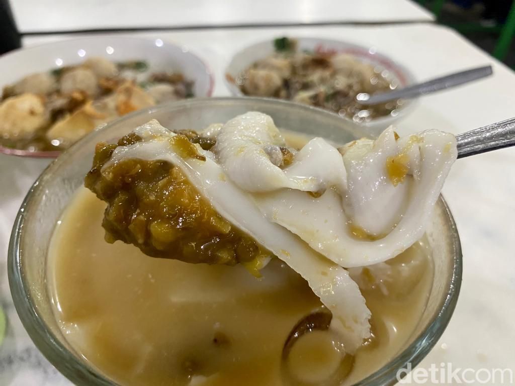 Es Kalamur & Bakso Matador : Bakso Berkuah Kaldu dan Es Kalamur Unik