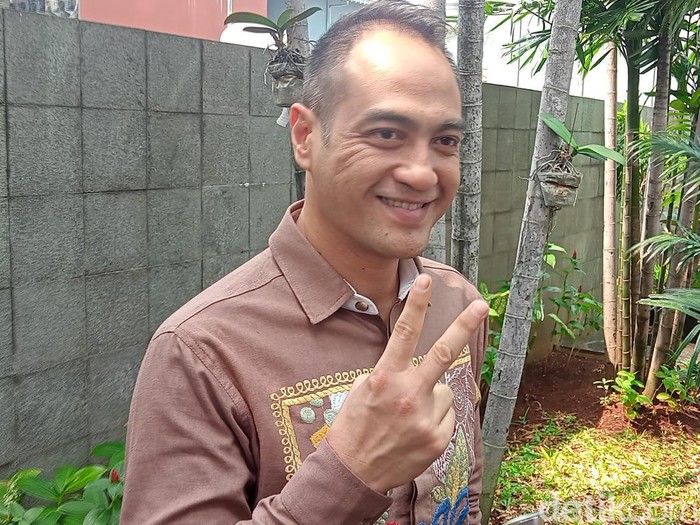 Ferry Irawan saat ditemui di kawasan Trans TV.