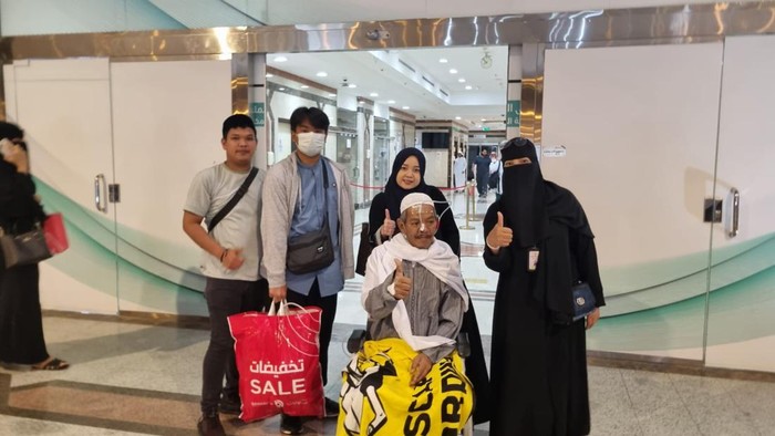 Jemaah haji yang dirawat di RS Arab Saudi pulang ke Indonesia