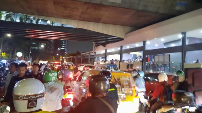 Kemacetan di Masjid Istiqlal tambah parah