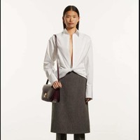 Koleksi Ferragamo Resort 2024 menampilkan busana modern minimalis nan elegan dengan twist sophisticated. Foto: dok. Ferragamo.