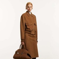 Koleksi Ferragamo Resort 2024 menampilkan busana modern minimalis nan elegan dengan twist sophisticated. Foto: dok. Ferragamo.