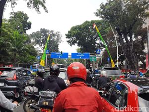 Lalu Lintas Sekitar Masjid Istiqlal Tambah Macet Jelang Tablig Akbar
