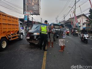 Momen Ngeri Kecelakaan Karambol 4 Mobil di Pantura Kudus Terekam CCTV