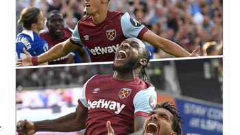 West Ham pun merayakan kemenangannya atas Chelsea dengan membukukan 3 gol. Foto: Twitter