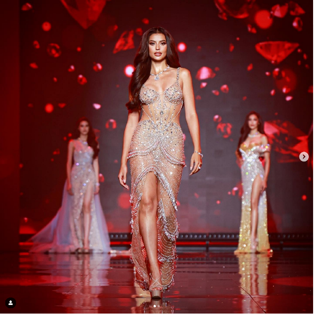 Anntonia Porsild akan menjadi wakil Thailand di ajang Miss Universe global yang digelar di El Savador pada November 2023. Dia akan bersaing dengan 49 wanita dari berbagai belahan dunia termasuk wakil Indonesia, Fabienne Nicole yang kemenangannya jadi kontroversi. Foto: Dok. Instagram porxild, missuniverse.in.th