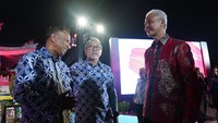 Sementara itu Ganjar pun mengapresiasi Zulhas yang telah menggelar kegiatan AEM di Semarang. Dia juga mengatakan kekayaan tradisi dan budaya menjadi kunci kerukunan masyarakat Jawa Tengah.