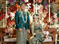 8 Potret Glamor Ngunduh Mantu Denny Caknan, Bella Bonita Pingsan Usai Acara