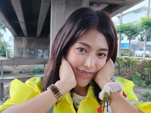 Viral Penyapu Jalanan Berparas Cantik, Pakai Makeup dan Kuteks Saat Kerja