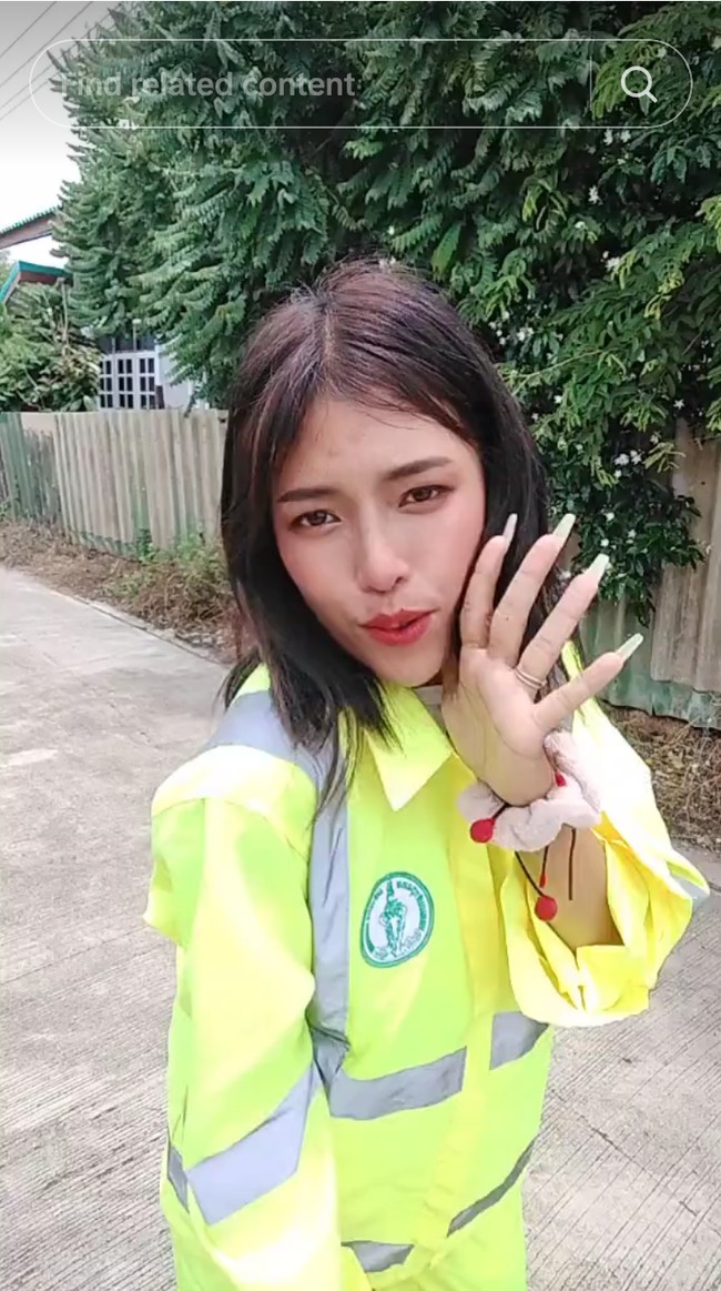 Wanita yang tinggal di Bangkok ini mengaku pakai makeup bukan sekadar cari perhatian, tapi untuk kepuasannya sendiri. Foto: TikTok/@241262bp