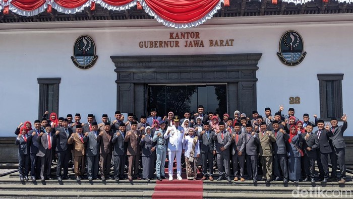 Pelantikan Wali Kota Bekasi Tri Ardhianto.