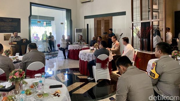 Pertemuan BPN dan Polda Jatim di Gedung Wismilak Surabaya.