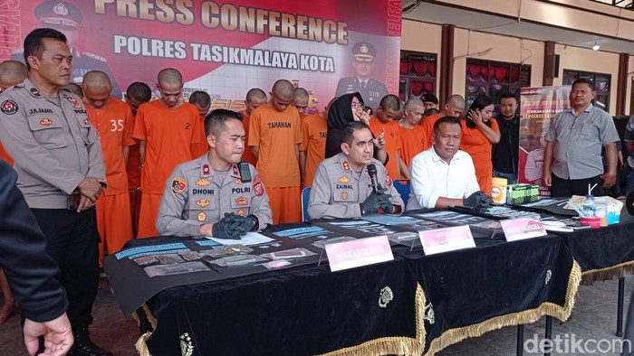 Polisi menunjukkan hasil pengungkapan narkoba selama periode Juli hingga pertengahan Agustus 2023.