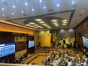 8 Fraksi di DPR Sepakat Revisi UU IKN Dibawa ke Paripurna, PKS Menolak