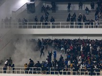 Video Kericuhan Suporter saat Laga PSIS Vs Persib di Stadion Jatidiri
