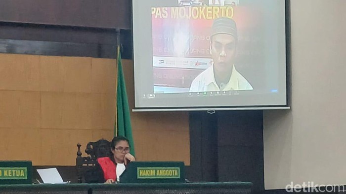 sidang hacker rmojokerto