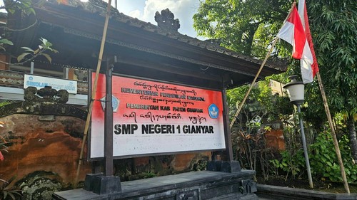SMPN 1 Gianyar, Bali.