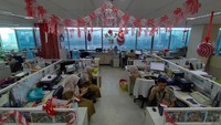 Hingga kini, Pemprov DKI baru menerapkan sejumlah aturan untuk mengurangi polusi. Salah satunya kebijakan work from home (WFH) 50% aparatur sipil negara (ASN). (Andhika Prasetia/detikcom)