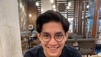 Teuku Rassya, anak pasangan Tamara Bleszynski dan Teuku Rafly, melebarkan karirnya. Sebelumnya ia dikenal sebagai aktor, kini ia mencalonkan diri sebagai anggota legislatif. Foto: Instagram/teukurassya