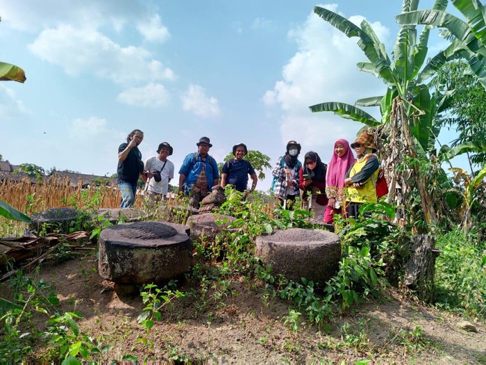 Tim arkeolog BRIN di Dusun Kropakan, Desa Mranggen, Kabupaten Klaten. Diunggah Senin (21/8/2023).