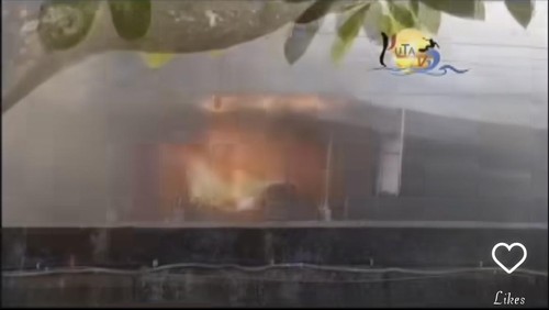 Toko servis elektronik dan laundry di Jalan Majapahit, Gang Soka, Kuta, Badung, Bali, terbakar, Senin sore (21/8/2023). (Tangkapan layar)