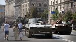 Potret Kendaraan Perang Rusia yang Hancur Dipajang di Jalanan Kyiv