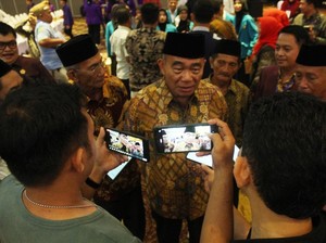 Hadiri Seminar Pendidikan, Menko PMK Tampung Aspirasi Tokoh-Warga Manado