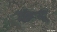 detikJabar mencoba menganalisa setiap perubahannya dari tahun ke tahun menggunakan website livingatlas.arcgis.com. Dari penelusuran ini, diketahui jika Situ Bagendit telah banyak mengalami perubahan, selama 9 tahun terakhir, atau setidaknya dalam kurun waktu dari tahun 2014 hingga tahun 2023 ini. Dimana, perkembangan yang paling terlihat di Situ Bagendit, adalah dalam kurun waktu tahun 2017 hingga tahun 2022.
