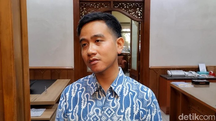 Wali Kota Solo Gibran Rakabuming Raka di Balai Kota Solo, Senin (21/8/2023).