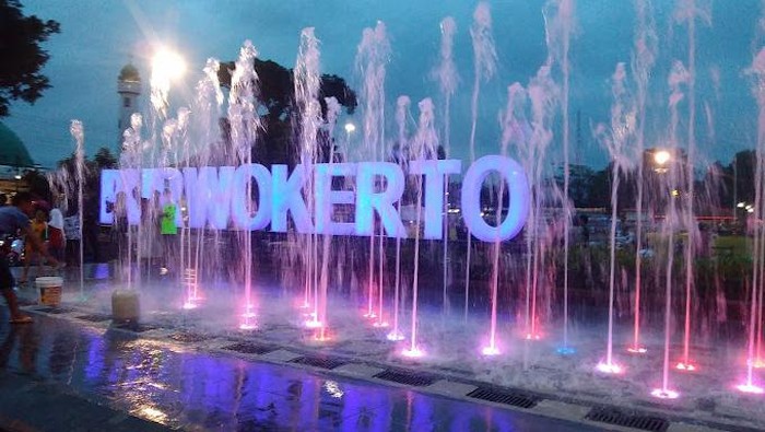 Alun-alun Purwokerto.