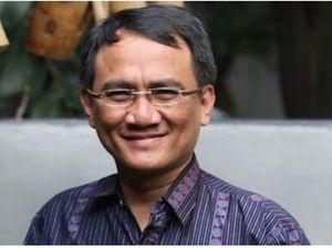Andi Arief: Yang Butuh Pansus DPR itu Gibran