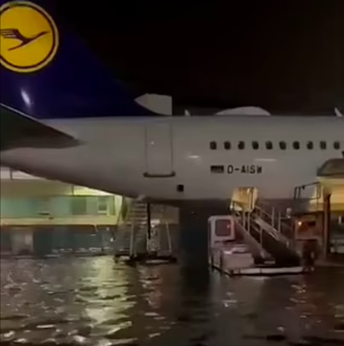 Bandara Frankfurt terendam banjir