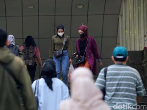 Mendadak Serak Kena ISPA gegara Polusi? Begini Meredakannya Tanpa Obat