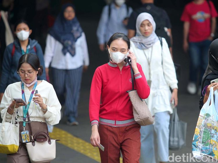 Gegara Polusi Udara, Wajib Masker Diusulkan di Jakarta