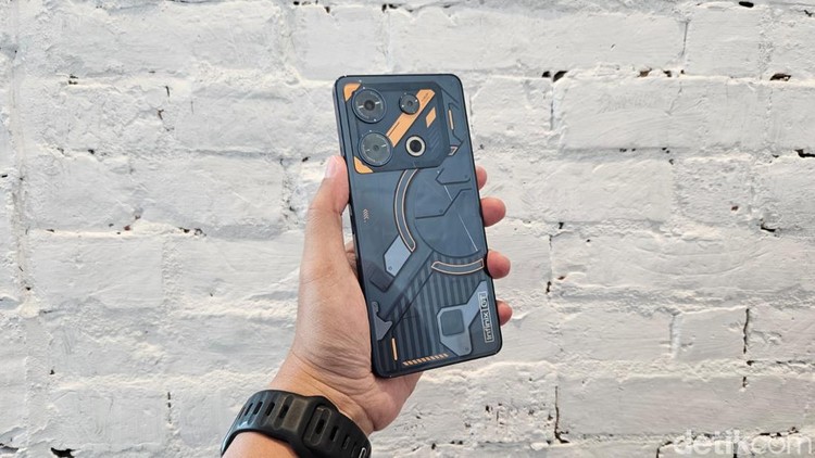 Infinix GT 10 Pro Infinix GT 10 Pro